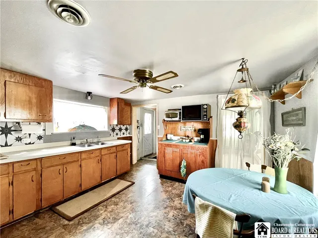 $109,900 | 549 King Road, Hanover, NY 14062