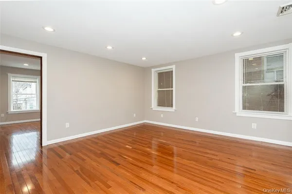 $2,550 | 204 Mill Street, Unit 1, Poughkeepsie, NY 12601