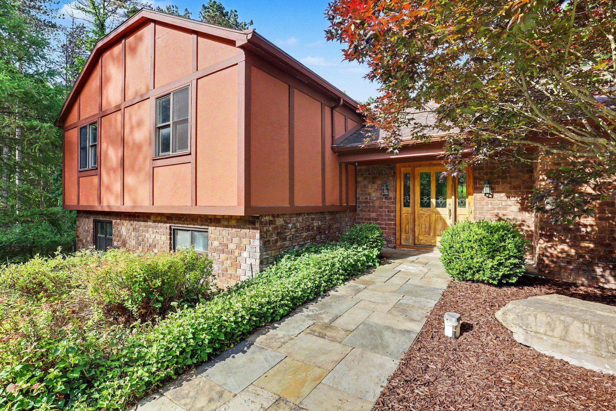 8735 Glen Nevis Road Northeast Ada, MI 49301 - Photo 4 of 54 009_file_5140