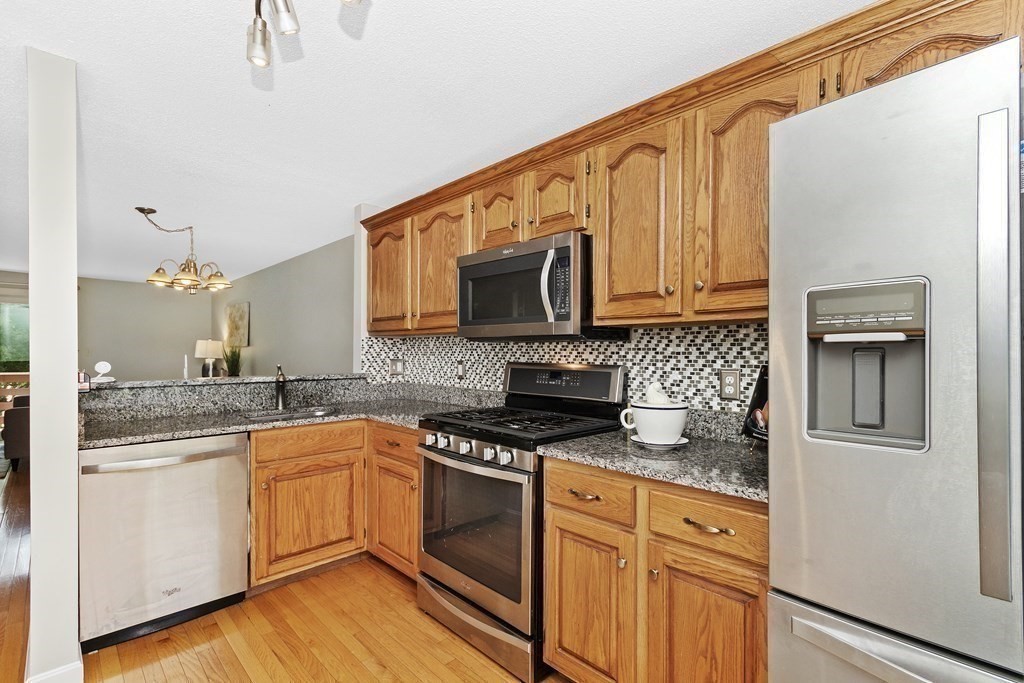 51 Stone Ridge Road, Unit 51 Franklin, MA 02038 - Photo 9 of 18 Gallery Image 9