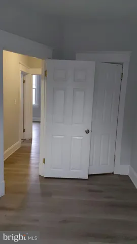 a view of utility room