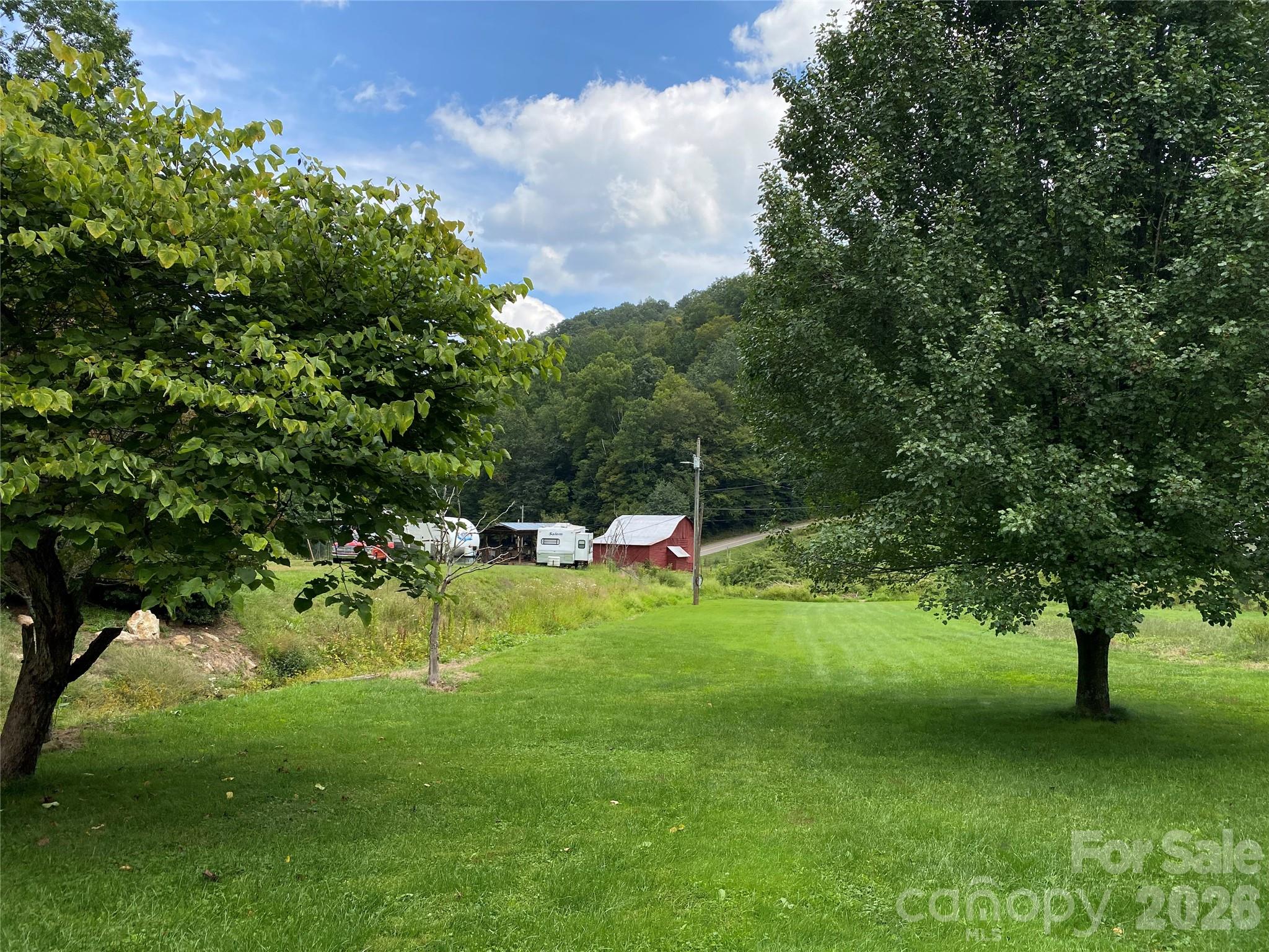 111 Hensley Branch Road Burnsville, NC 28714 - Photo 27 of 31