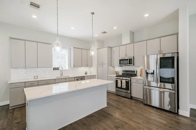 $3,500 | 1305 Mayfair Clarkson Lane, Houston, TX 77055