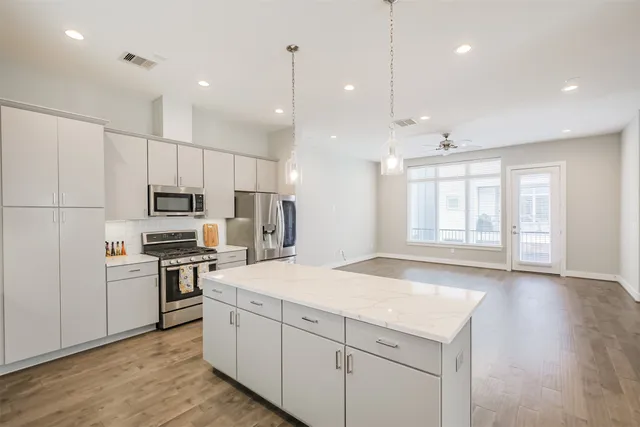 $3,500 | 1305 Mayfair Clarkson Lane, Houston, TX 77055