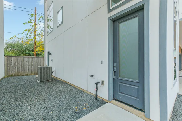 $3,500 | 1305 Mayfair Clarkson Lane, Houston, TX 77055