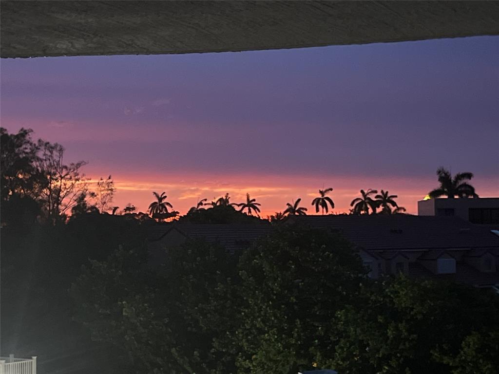 300 Southwest Golfview Terrace, Unit 135 Boynton Beach, FL 33426 - Photo 5 of 25 a view of sunset