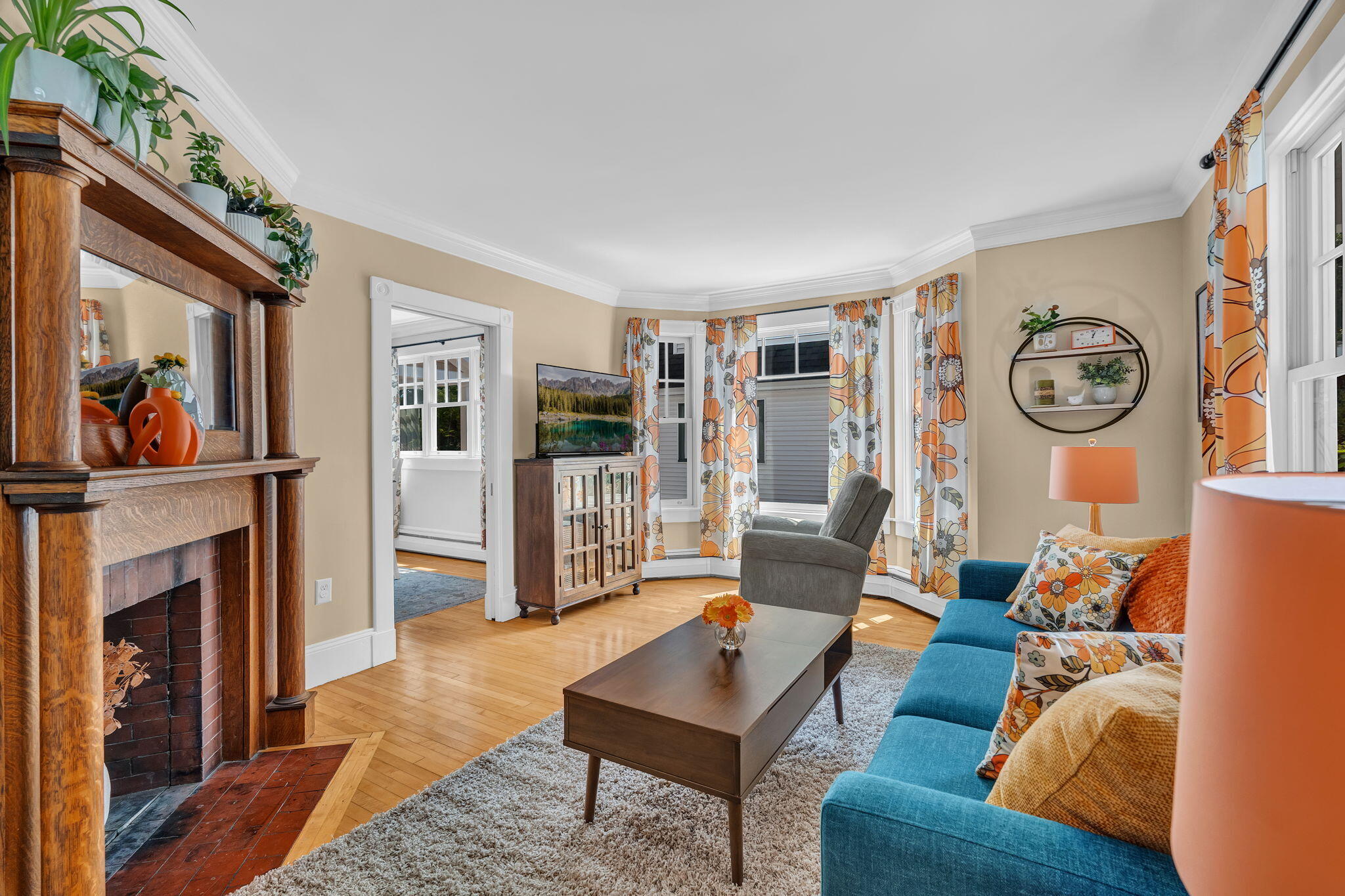 143 Maple Street Bangor, ME 04401 - Photo 49 of 94 Retro Sitting Room 3
