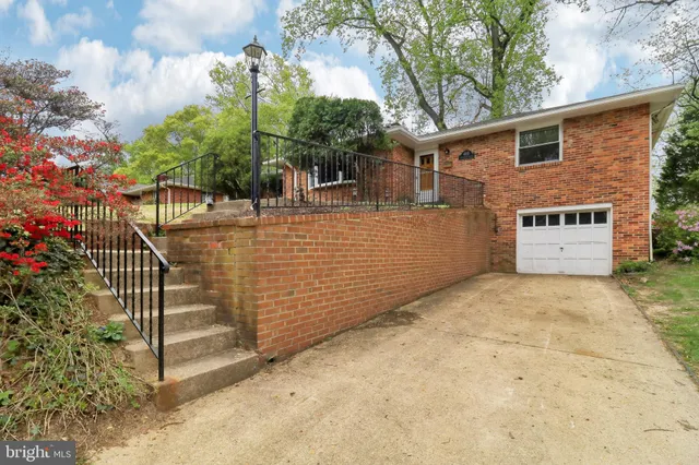 $525,000 | 405 Southwest Drive, Silver Spring, MD 20901