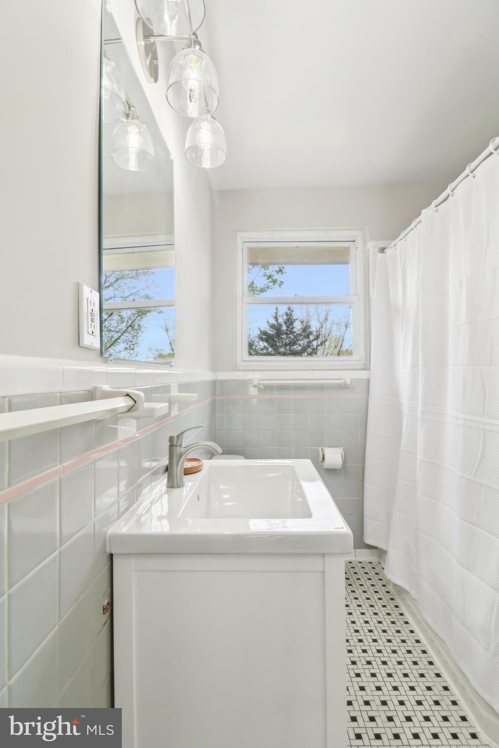 405 Southwest Drive Silver Spring, MD 20901 - Photo 34 of 65