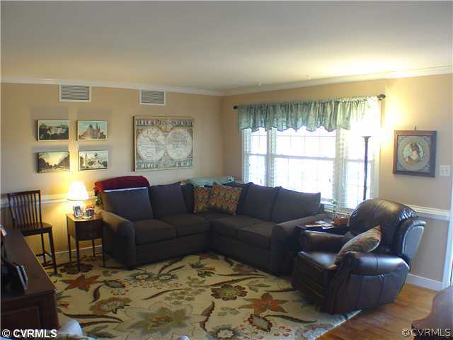 1065 Schroeder Road Powhatan, VA 23139 - Photo 3 of 20 Gallery Image 3