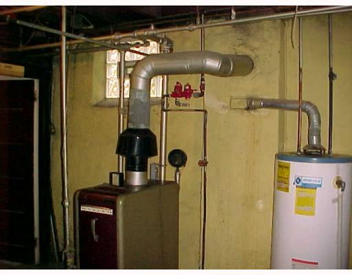 313 Fairoaks Street McKees Rocks, PA 15136 - Photo 10 of 13 Storage.