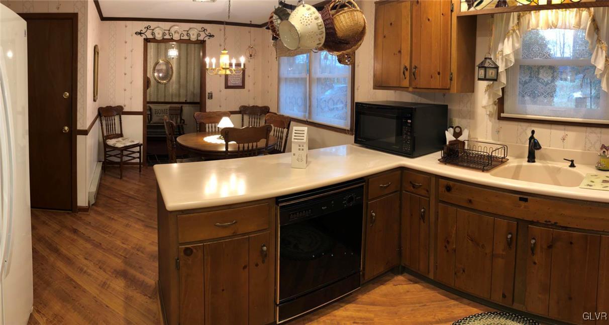 6744 Old Grange Road Slatington, PA 18080 - Photo 7 of 39 Gallery Image 7