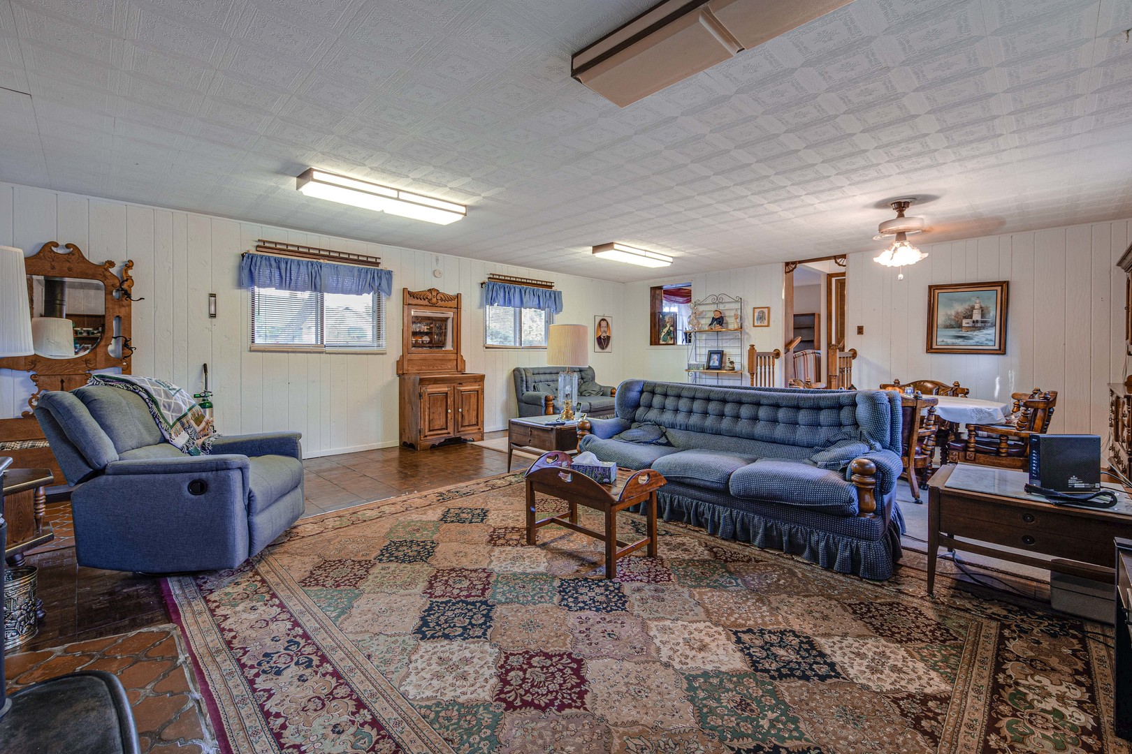 54 North Rohlwing Road Palatine, IL 60074 - Photo 6 of 24 a living room with furniture and wooden floor