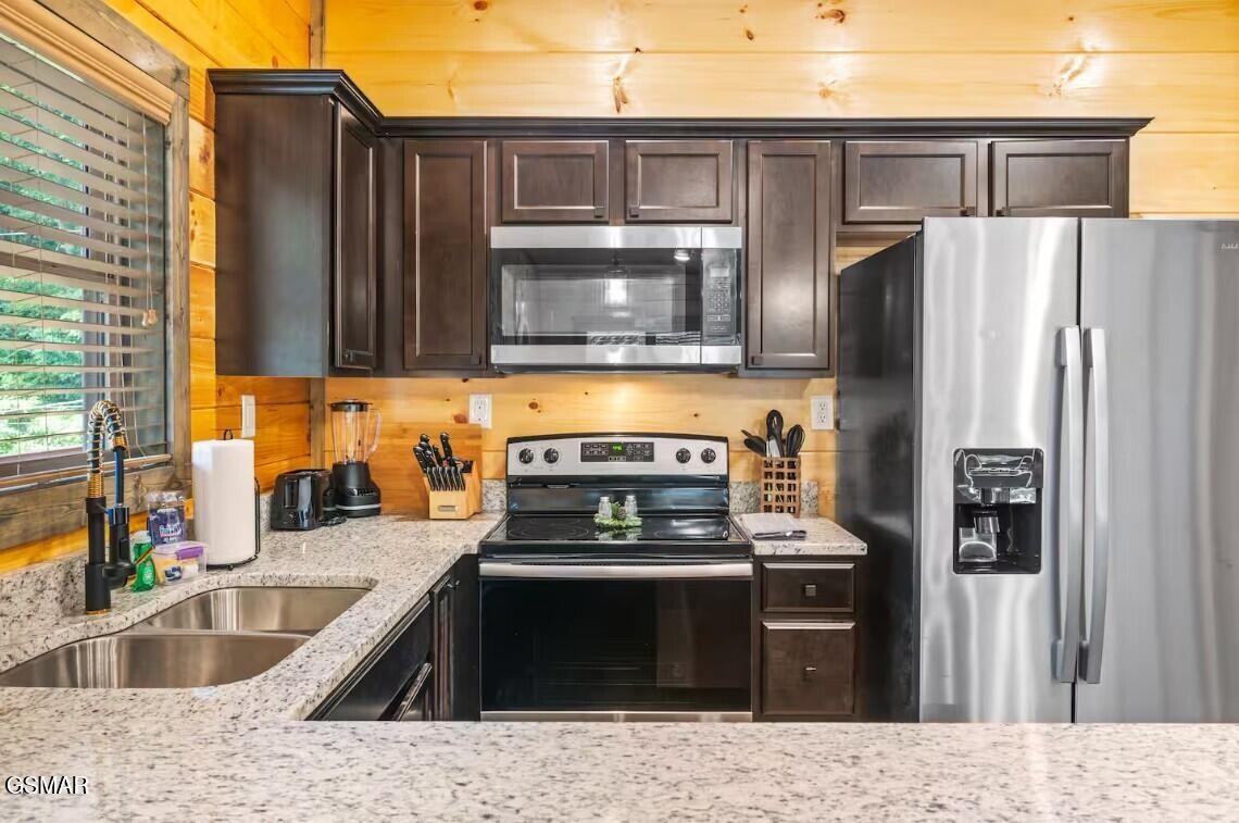 1654 Eagle Springs Road Sevierville, TN 37876 - Photo 2 of 33 Gallery Image 2