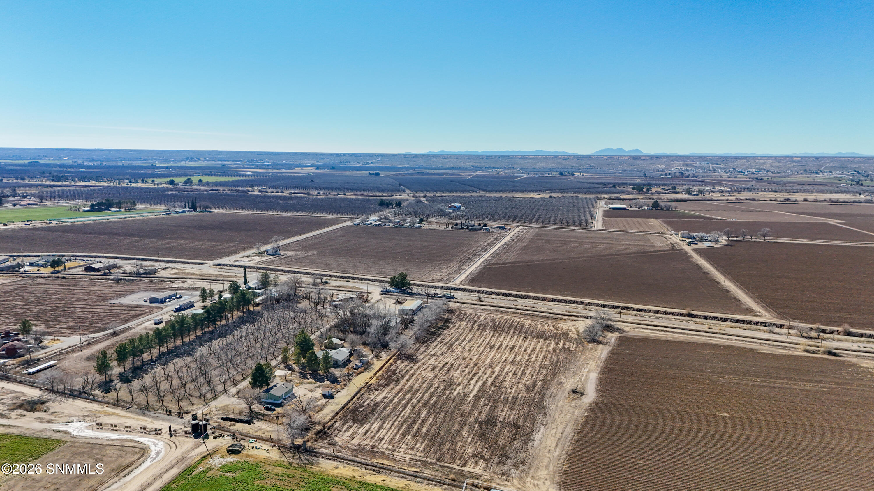 2950 Bosque Road Anthony, NM 88021 - Photo 6 of 21 Photo Jan 27 2026, 1 54 44 PM
