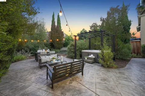 $889,000 | 26670 Joshua Street, Hayward, CA 94544
