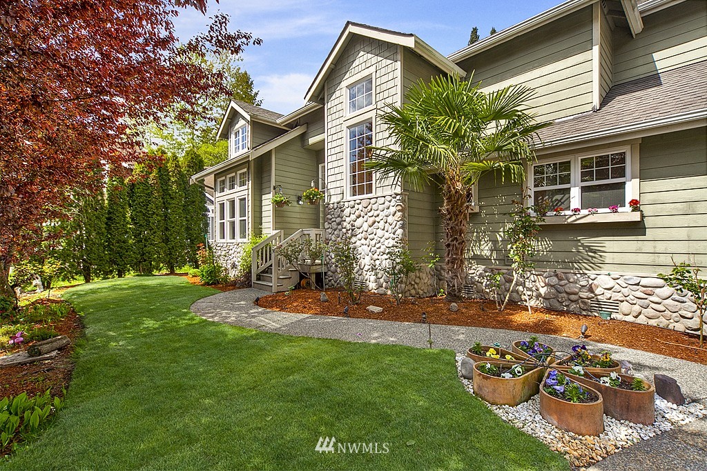 9418 Northeast 174th Place Bothell, WA 98011 - Photo 1 of 15 Gallery Image 1