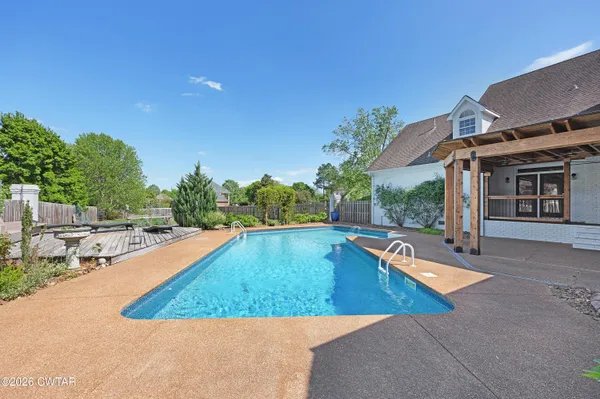 $650,000 | 11 Stonehenge Drive, Jackson, TN 38305