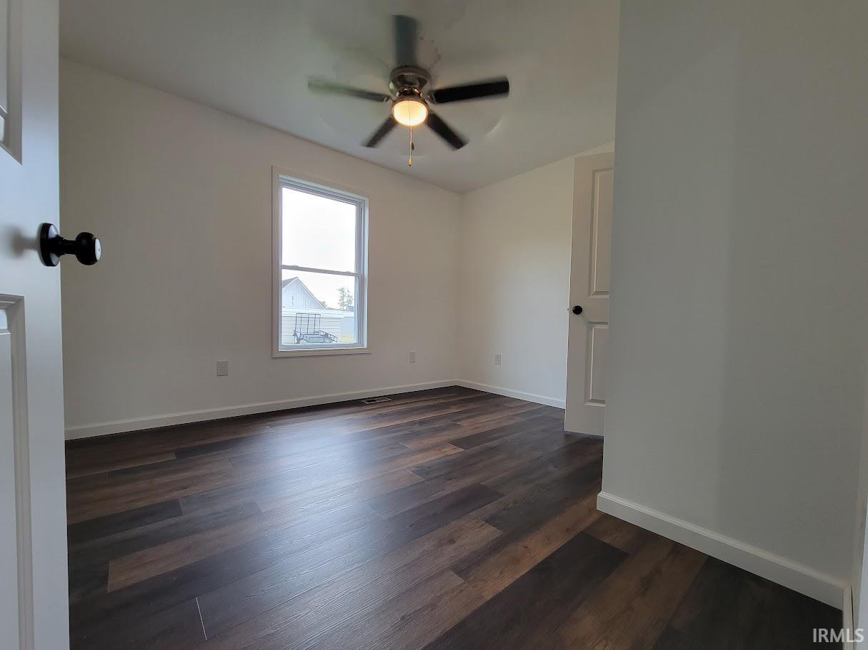 419 Southwest 3rd Street Loogootee, IN 47553 - Photo 8 of 17