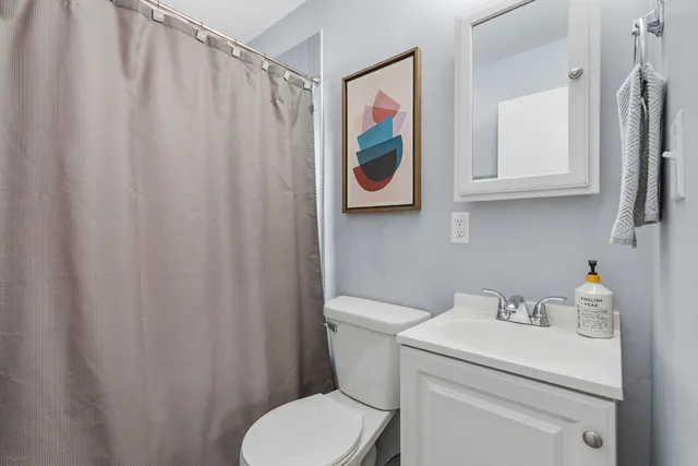 $142,000 | 1910 West Pleasant Street, Davenport, IA 52804