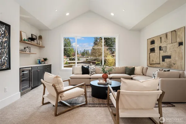 $3,375,000 | 1917 166th Place Northeast, Bellevue, WA 98008