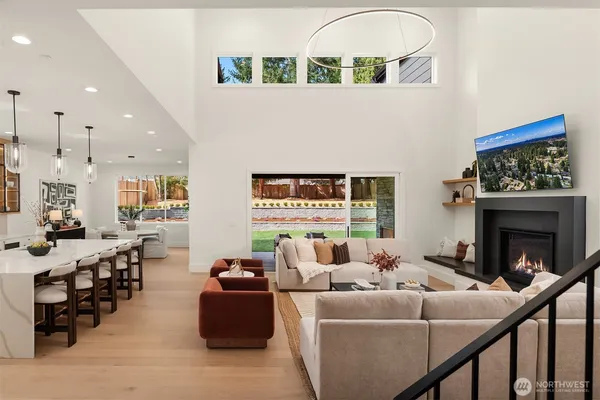 $3,375,000 | 1917 166th Place Northeast, Bellevue, WA 98008