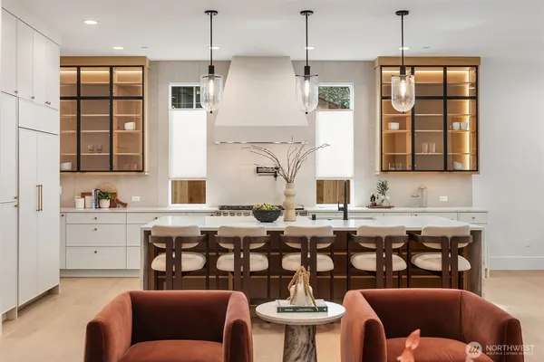 $3,375,000 | 1917 166th Place Northeast, Bellevue, WA 98008