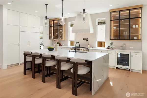 $3,375,000 | 1917 166th Place Northeast, Bellevue, WA 98008
