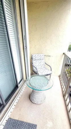 $1,900 | 1009 North Ocean Boulevard, Unit 411, Pompano Beach, FL 33062