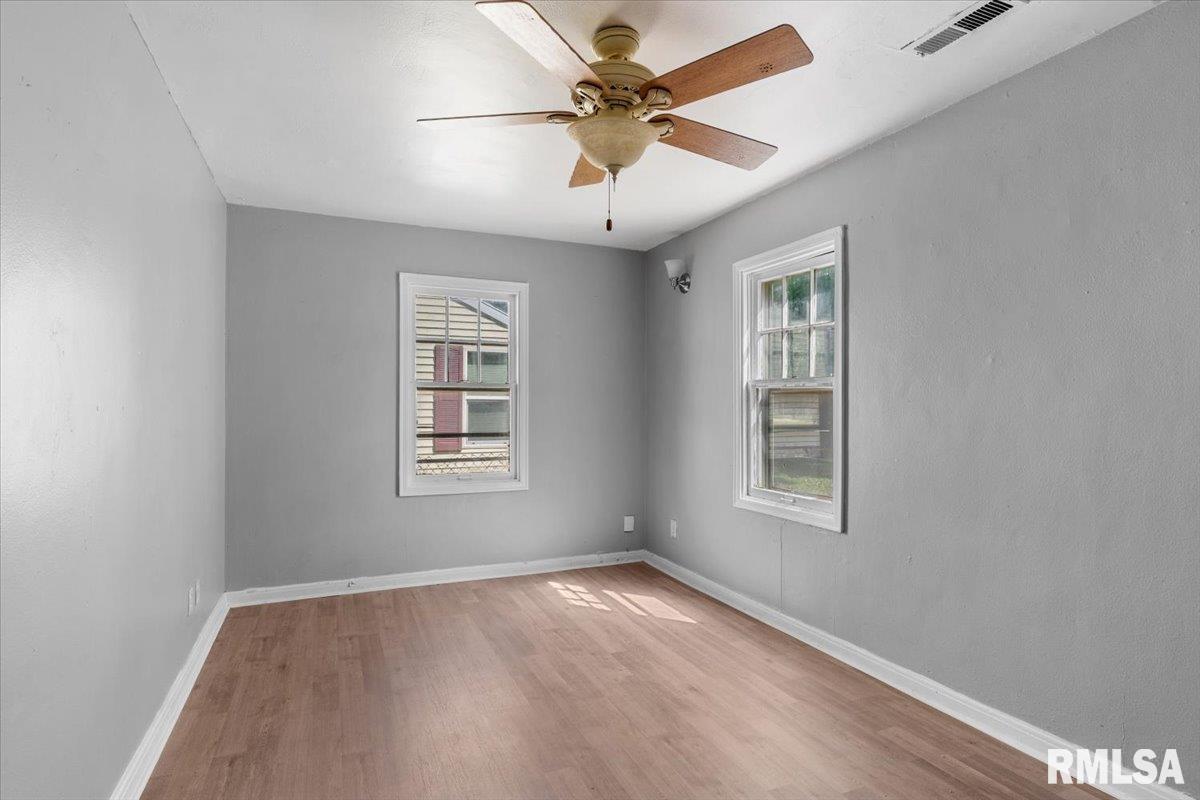 1925 North 20th Street Springfield, IL 62702 - Photo 5 of 19 Gallery Image 5