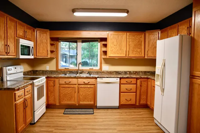 $279,500 | 1124 River Drive Northeast, Red Lake Falls, MN 56750