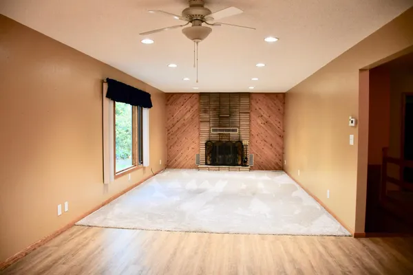 $269,900 | 1124 River Drive Northeast, Red Lake Falls, MN 56750