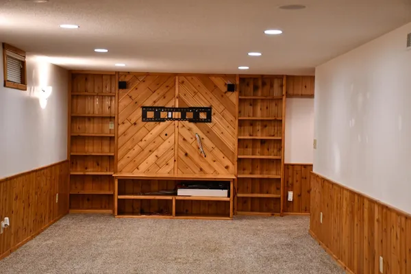 $269,900 | 1124 River Drive Northeast, Red Lake Falls, MN 56750