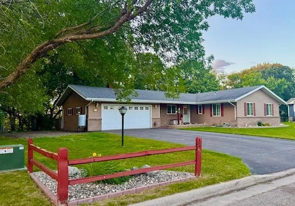 $269,900 | 1124 River Drive Northeast, Red Lake Falls, MN 56750