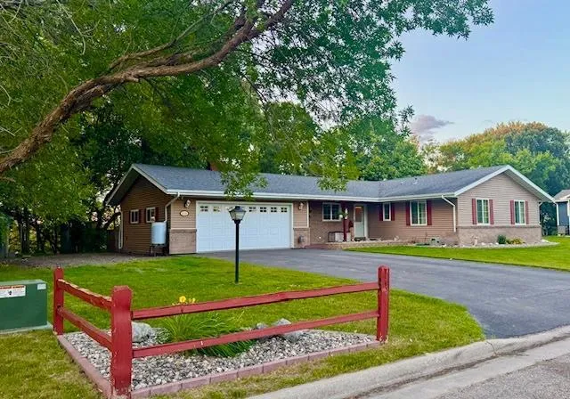 $279,500 | 1124 River Drive Northeast, Red Lake Falls, MN 56750