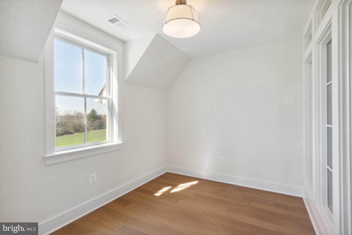3110 Thurston Road Frederick, MD 21704 - Photo 24 of 38 Loft / sitting room.