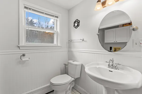 $529,900 | 83 Northeast Village Road, Concord, NH 03301