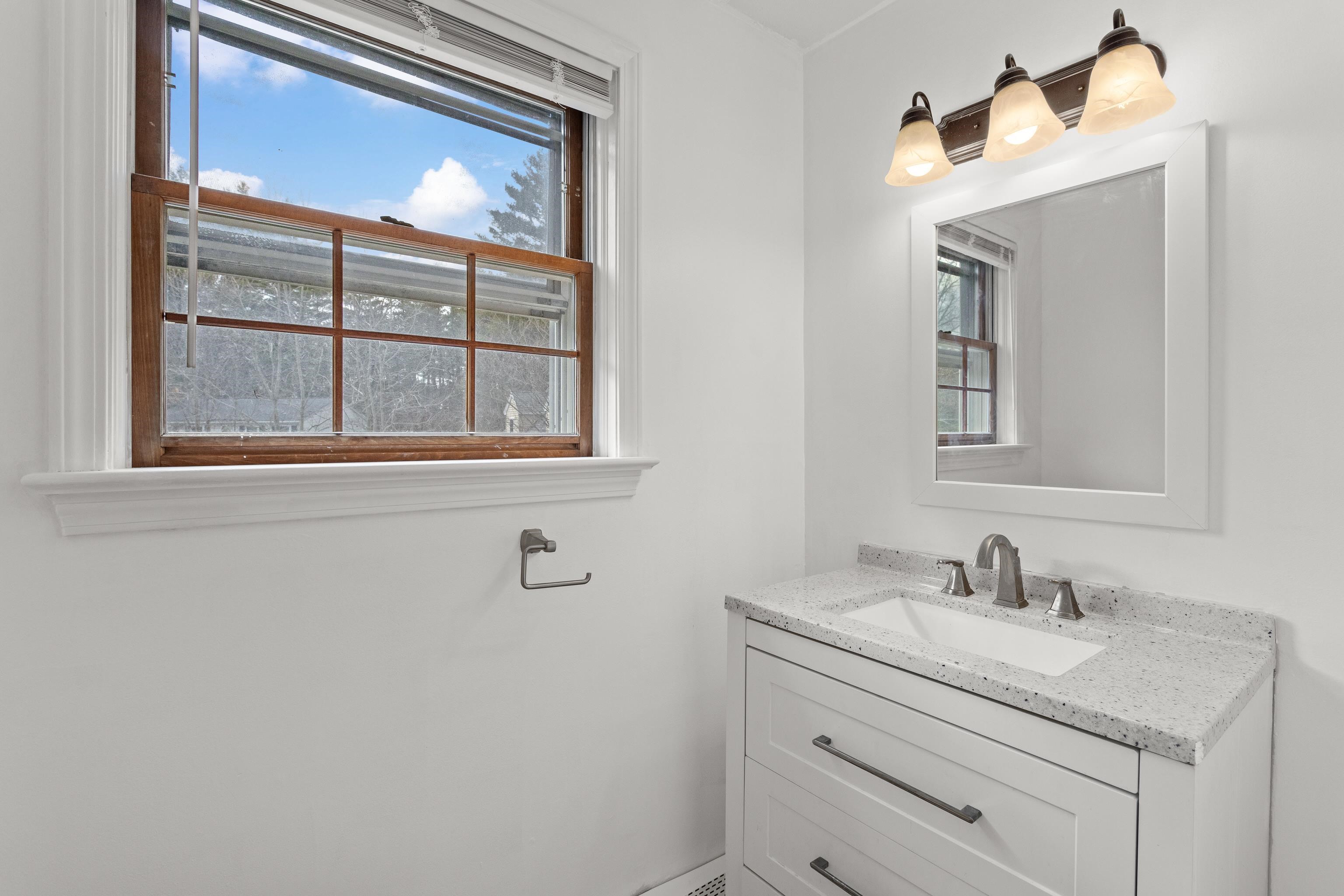 83 Northeast Village Road Concord, NH 03301 - Photo 25 of 49