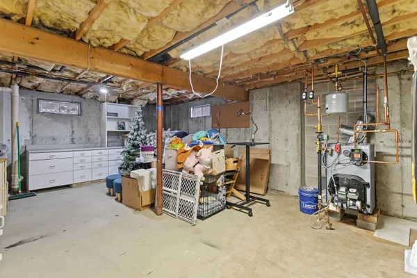 $529,900 | 83 Northeast Village Road, Concord, NH 03301