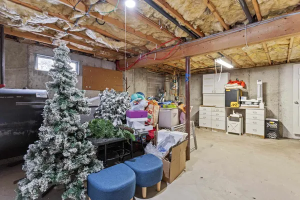 $529,900 | 83 Northeast Village Road, Concord, NH 03301