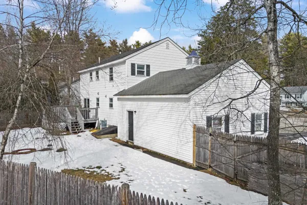 $529,900 | 83 Northeast Village Road, Concord, NH 03301
