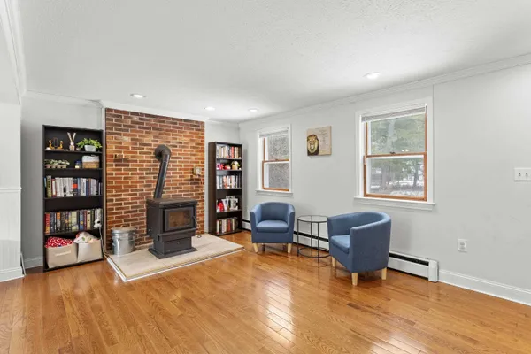 $529,900 | 83 Northeast Village Road, Concord, NH 03301