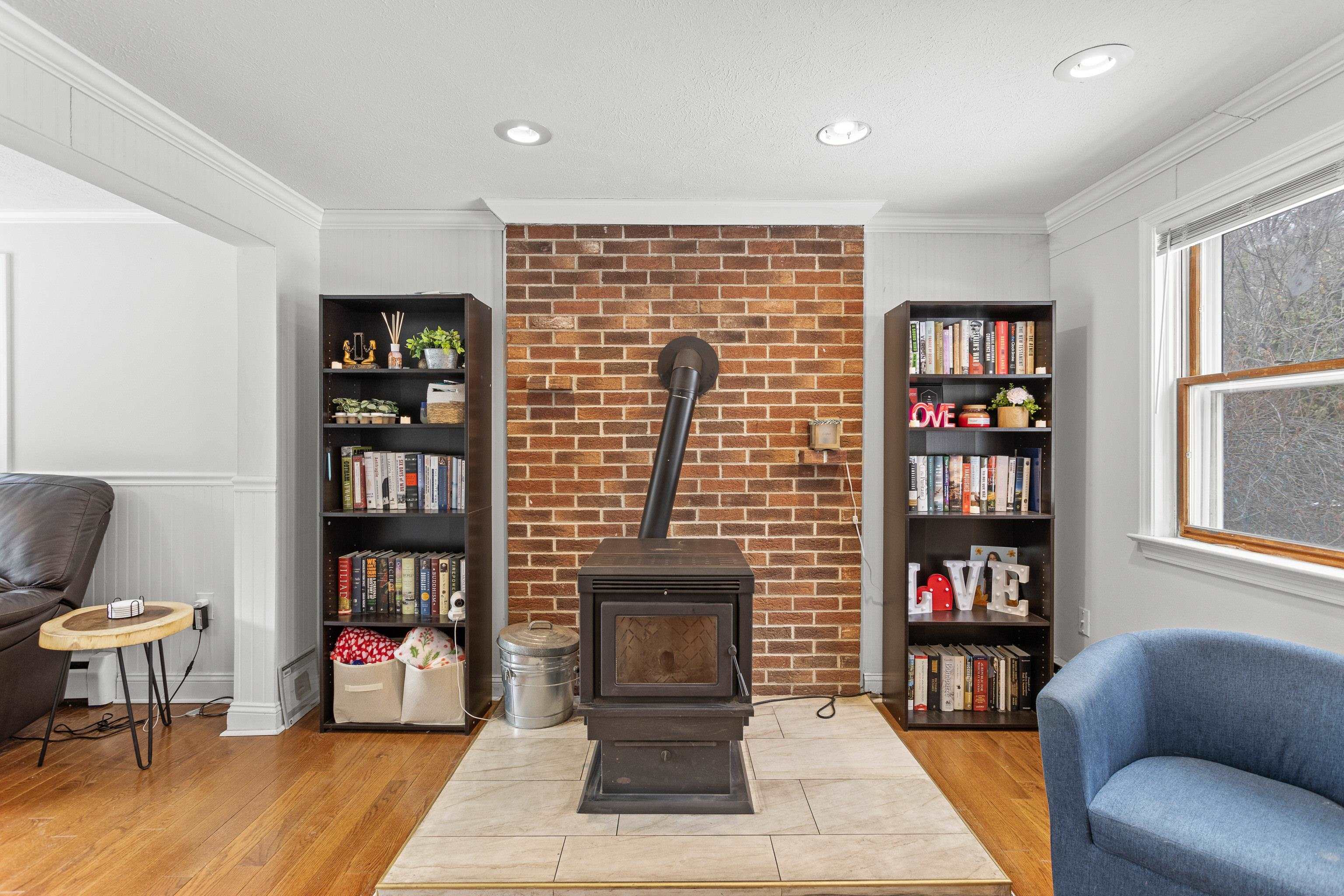 83 Northeast Village Road Concord, NH 03301 - Photo 6 of 49