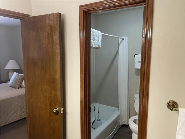 $1,000 | 27243 Snead Drive, Unit 205, Abita Springs, LA 70420