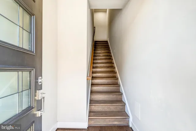 $3,850 | 7770 Belvale Drive, Alexandria, VA 22315