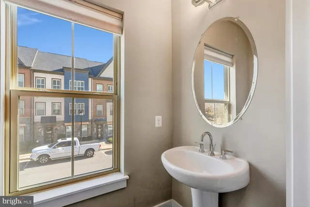 $3,850 | 7770 Belvale Drive, Alexandria, VA 22315