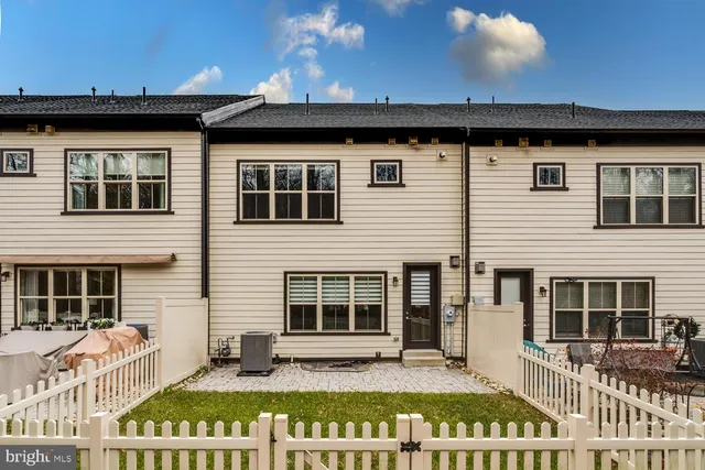 $3,850 | 7770 Belvale Drive, Alexandria, VA 22315