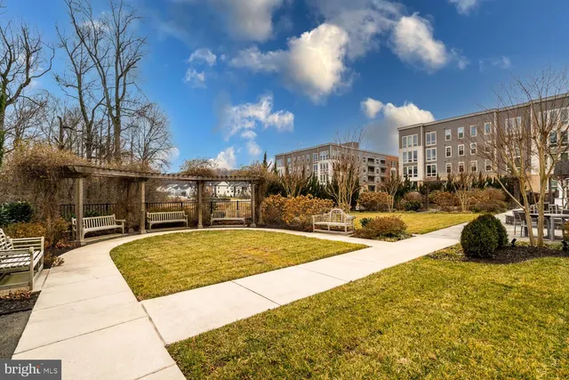 $3,850 | 7770 Belvale Drive, Alexandria, VA 22315