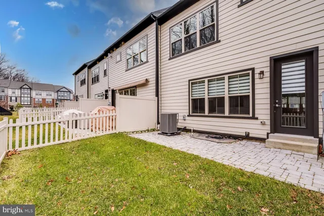 $3,850 | 7770 Belvale Drive, Alexandria, VA 22315