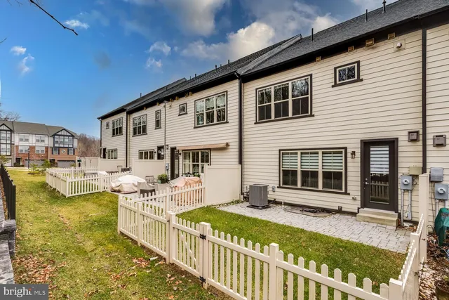 $3,850 | 7770 Belvale Drive, Alexandria, VA 22315